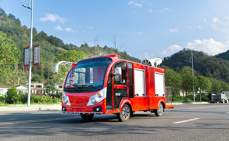 2座除塵車，道路降塵霧炮車